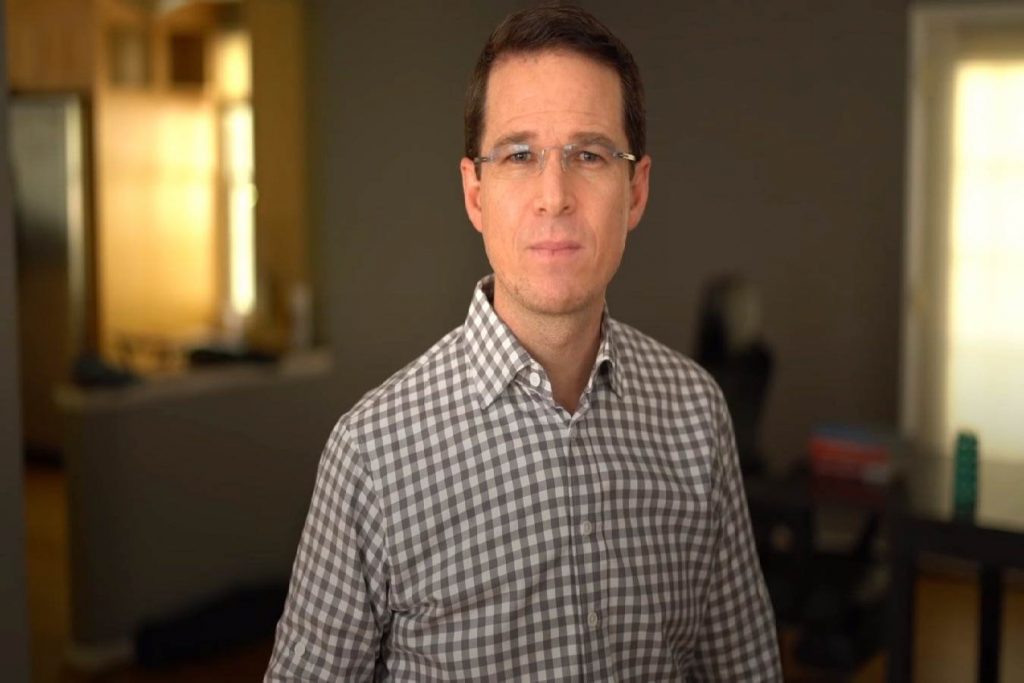 Ricardo Anaya Cortés prófugo de la justicia.